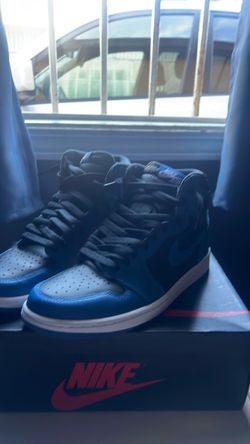 Air Jordan 1 Retro High OG  Size 8.5