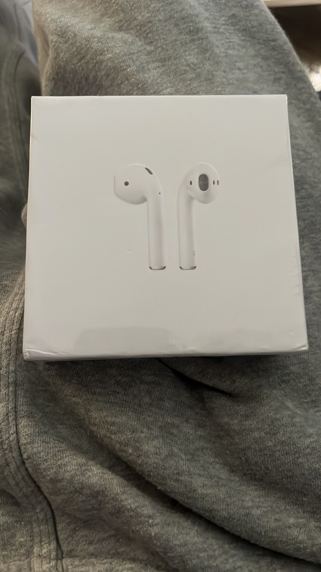AirPod Gen 2s