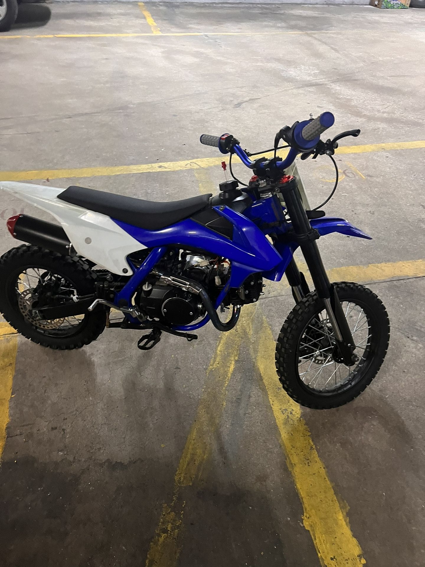 125cc Dirt bike Willing To Trade For Pc