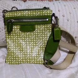 Coach - green& white crossbody bag *Good Condition