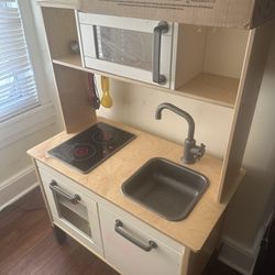Kids Play Kitchen With Everything Inside Included