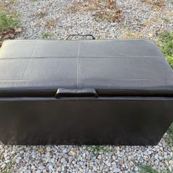 Convince Concepts Storage Bench W/2 Ottomans