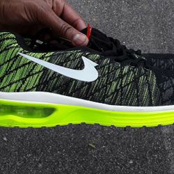 New Men Sizes: 7,8.5,9.5,10,10.5 Price Firm