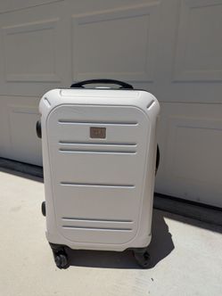 Dockers Hard Shell Carry on Small Luggage Spinner Suitcase