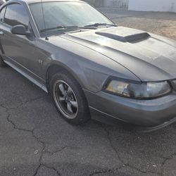 2003 Ford Mustang
