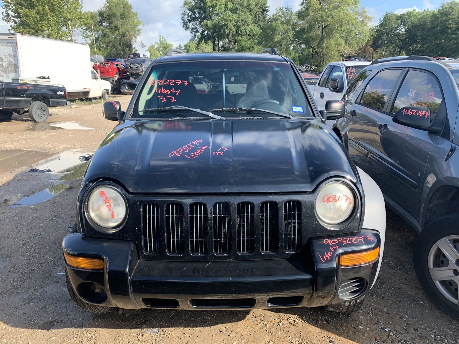 2003 Jeep Liberty 3.7 Engine - For Parts