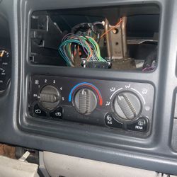 Chevy tahoe 2003 hvac control unit temperature control 