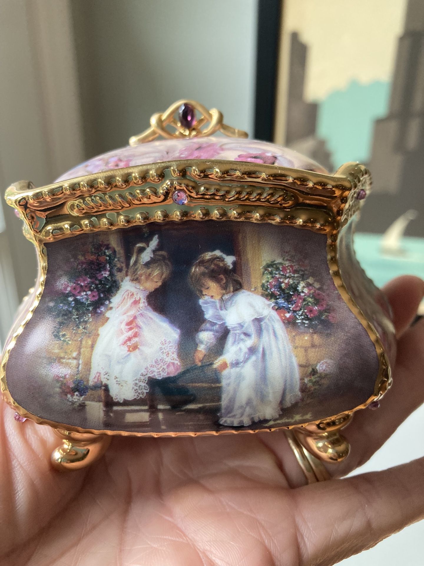 Vintage My Sister My Friend Music Box