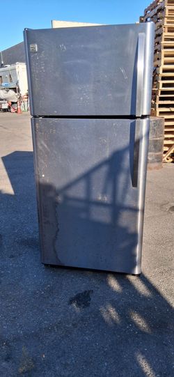 Refrigerador frigidaire enfria y conjela muy bien. Test antes de comprarlo
