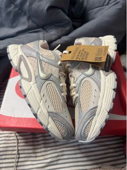 Nike V5 RNR Men's Athletic Sneakers Oatmeal Ivory Mesh US 7 EUR 40