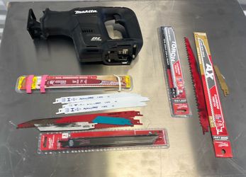 Makita XRJ07ZB 18V LXT BL brushless sub compact sawzall