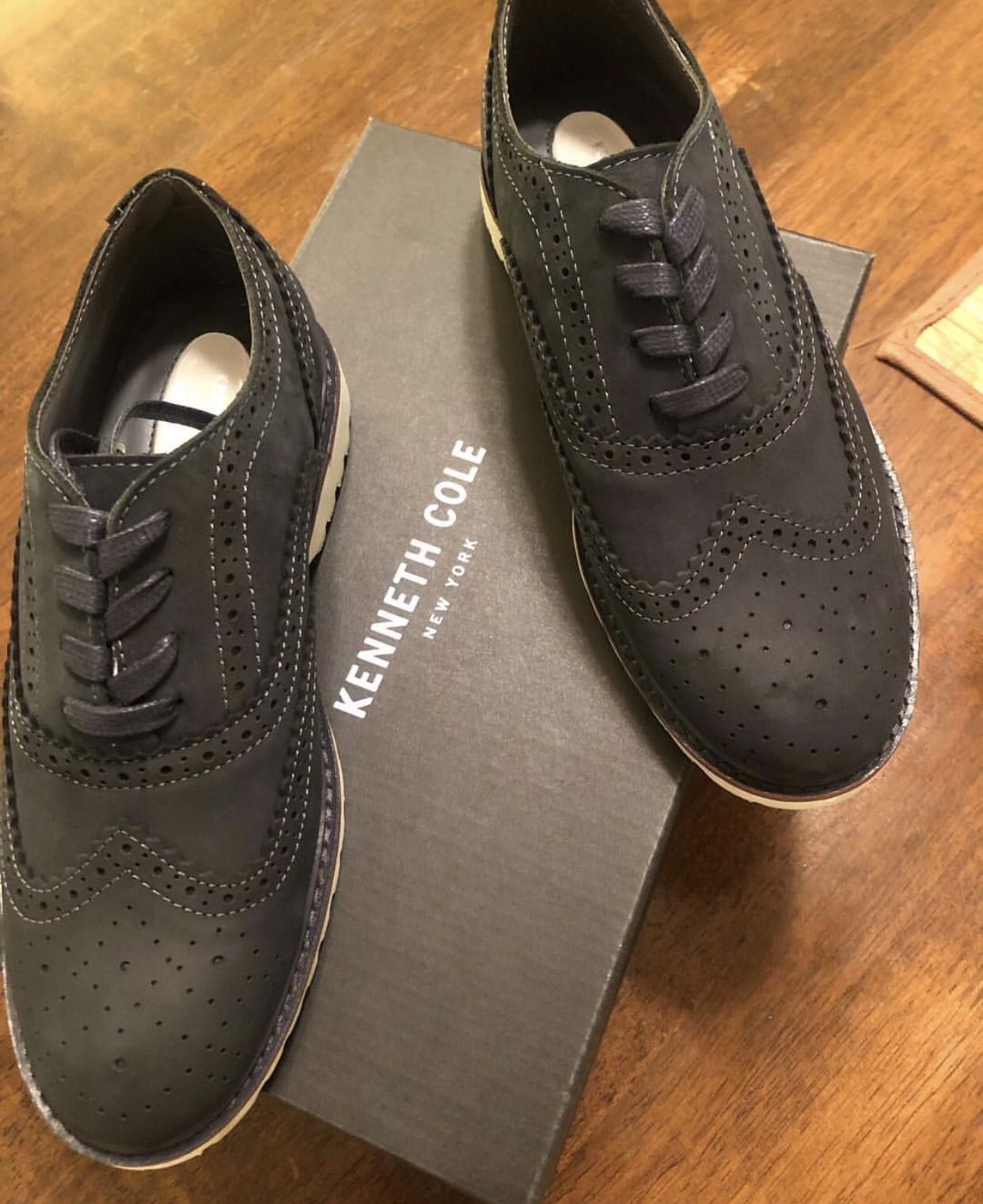 Kenneth Cole boys shoes