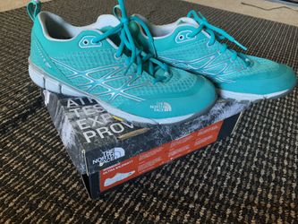 North face woman shoes