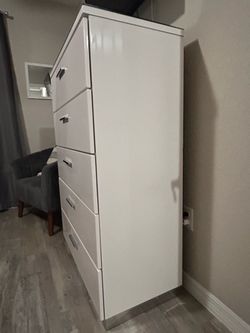 Glossy White 5-Drawer Tall Chest + Glass Top