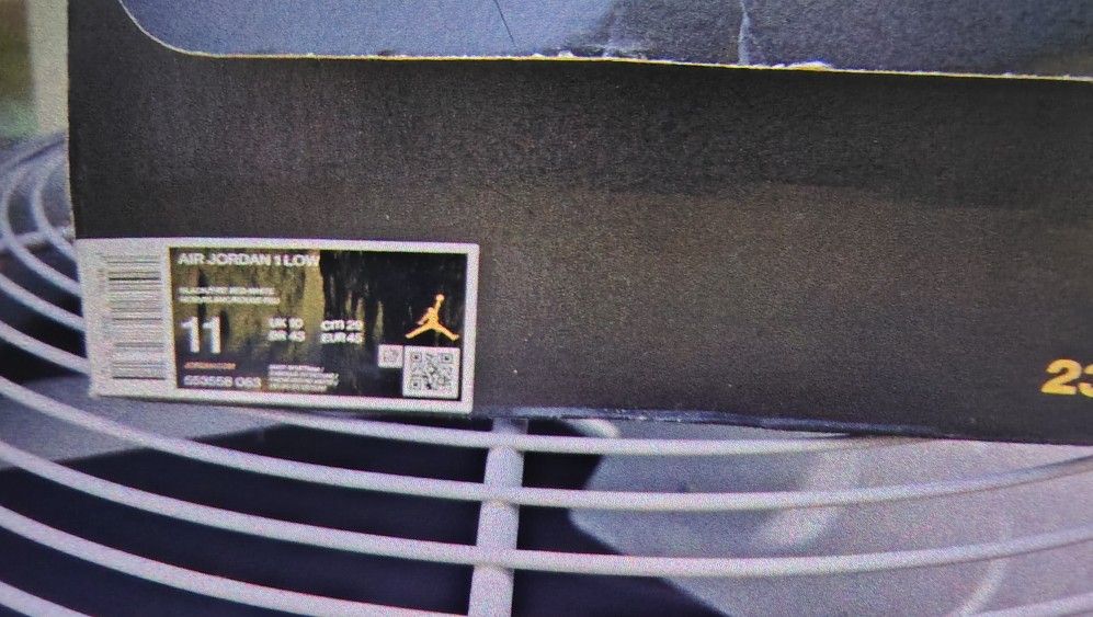 Air Jordan 1 Low Size 11 Brand New 