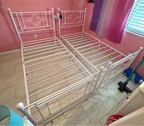 2 Twin Bed Frames