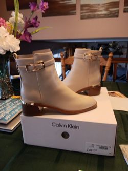 Calvin Kein Ankle Booths (Light Natural)