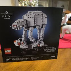 Star Wars #75440
AT-AT 