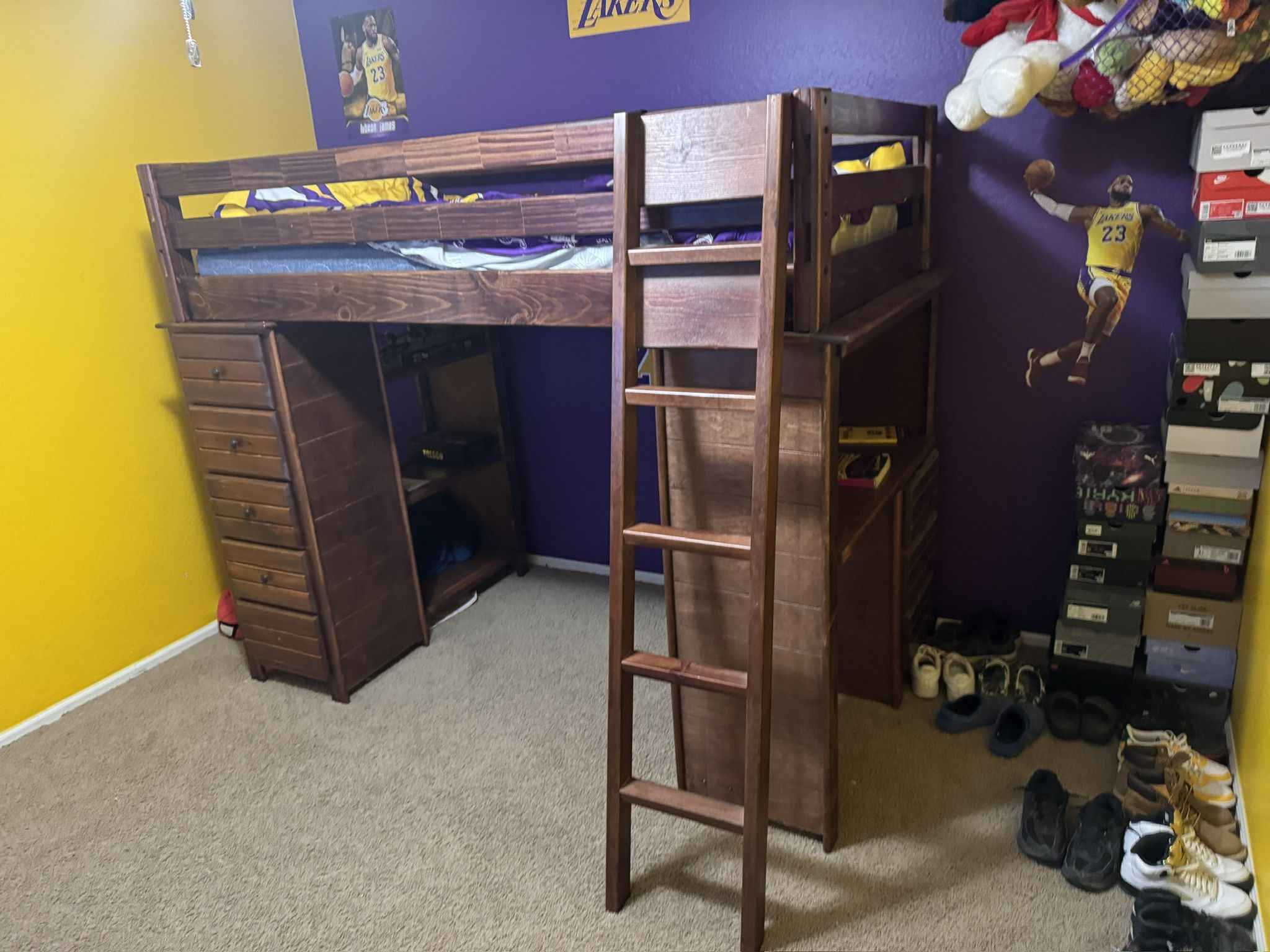 Kids twin Size Bunk Bed