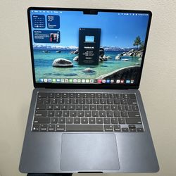 FIRM PRICE - 2025 M4 MacBook Air OPEN BOX • 16gb Ram • 256gb SSD • 100% Battery Health • Warranty