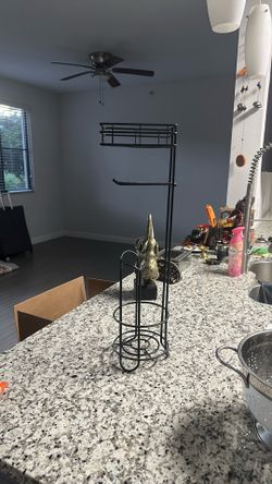 Towel holder