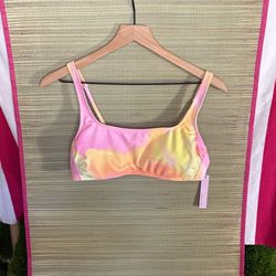 Wild Fable / Women Size L / New Bikini Top Athletic