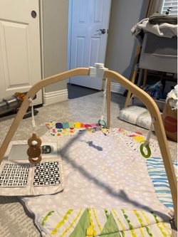 Lovevery Play Gym