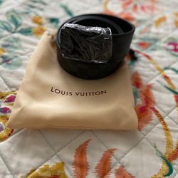 Louis Vuitton Initiales Belt – 40MM Reversible Black – Size 34 – Brand New 