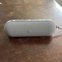 Beats Pill x Kim Kardashian