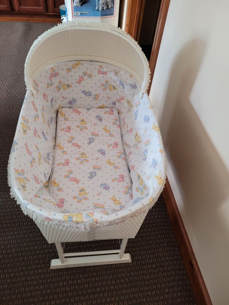 Wicker Baby Bassinet