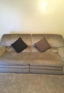 Tan Recliner Couch *GREAT CONDITION*