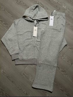 Grey alo set