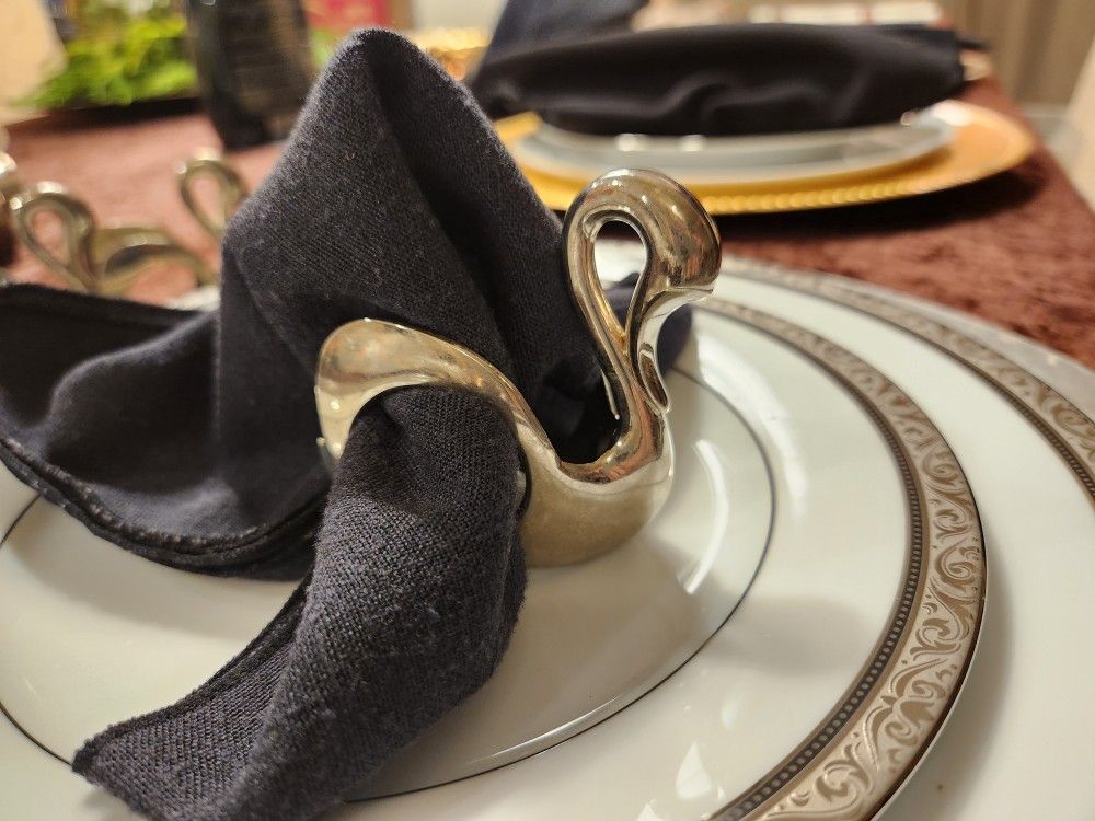 Napkin rings: Silver swans, set of 10, elegant, shiny