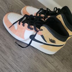 Nike Air Jordan 1 Mid SE "Flight Club"  85$