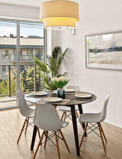 Mid Century Modern Wood Dining room Table