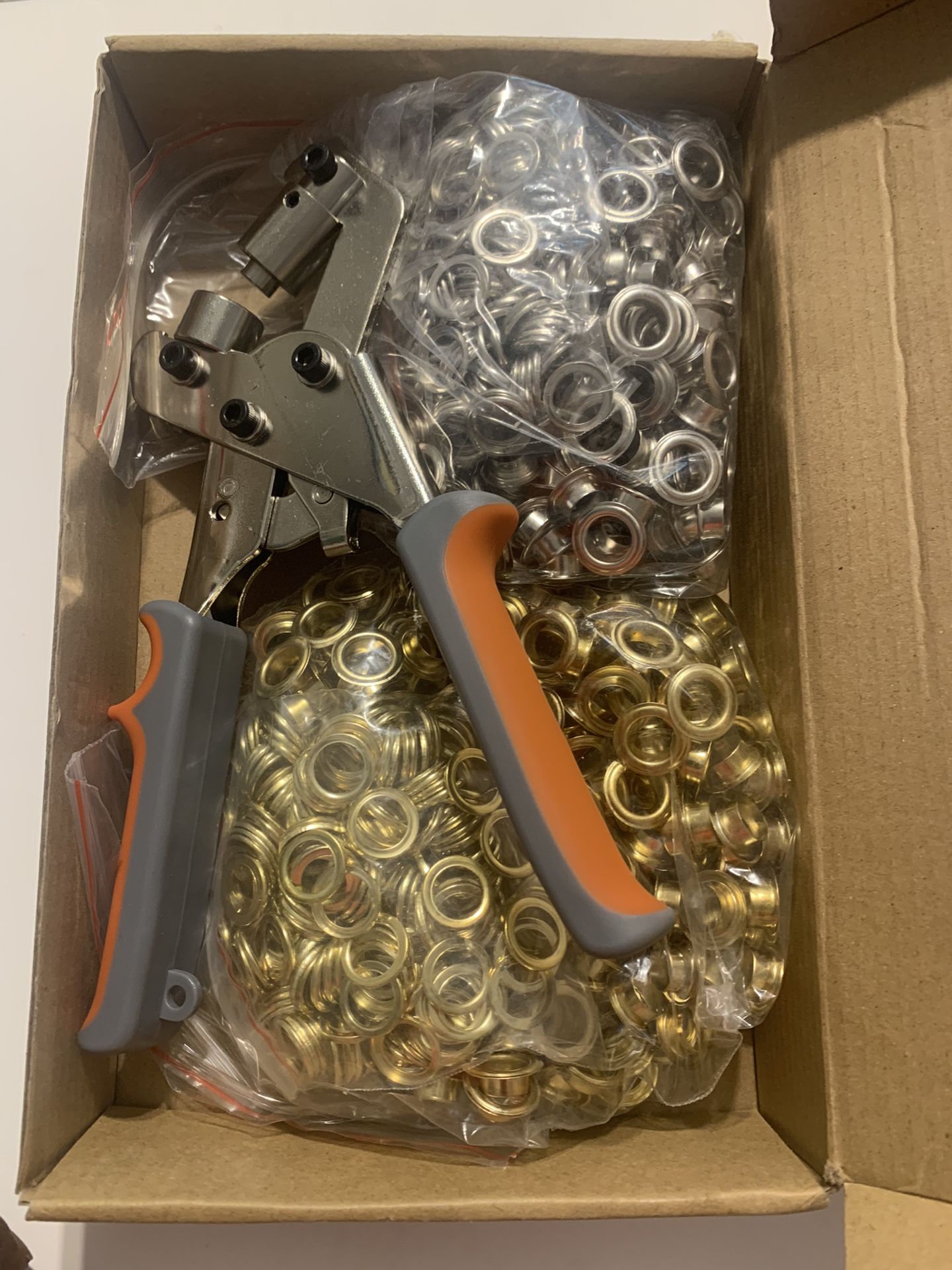 Neu Master GROMMETS TOOL KIT NEW