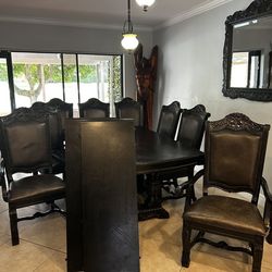 Solid wood table & 8 chairs