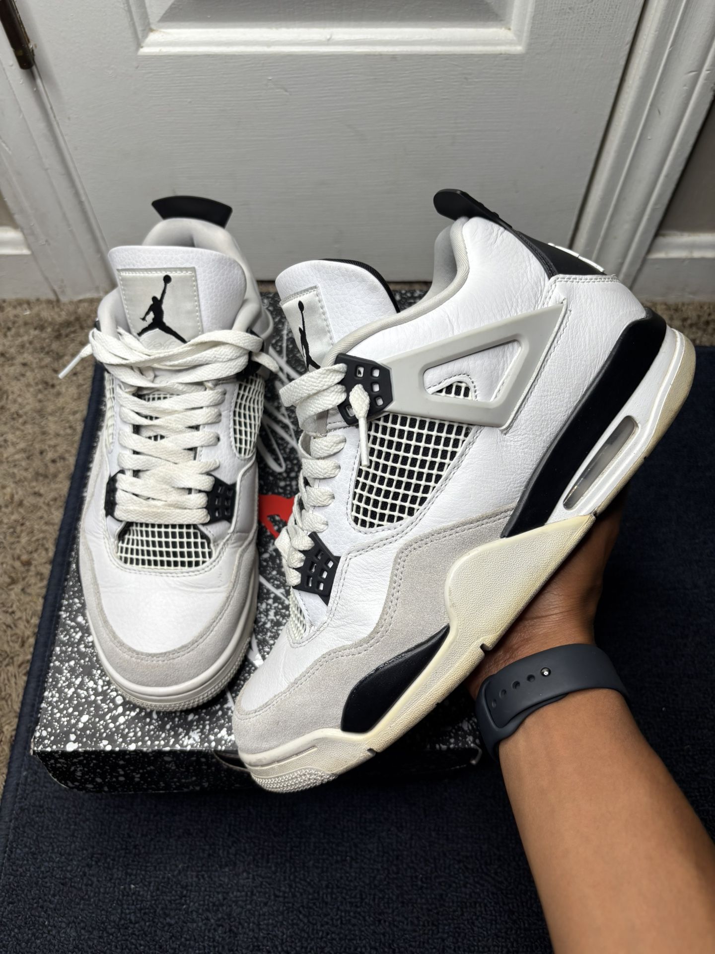 2022 Air Jordan 4 Retro Black Military 