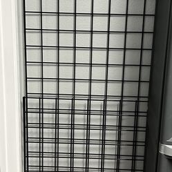 Grid Wall Panels And Hooks 
