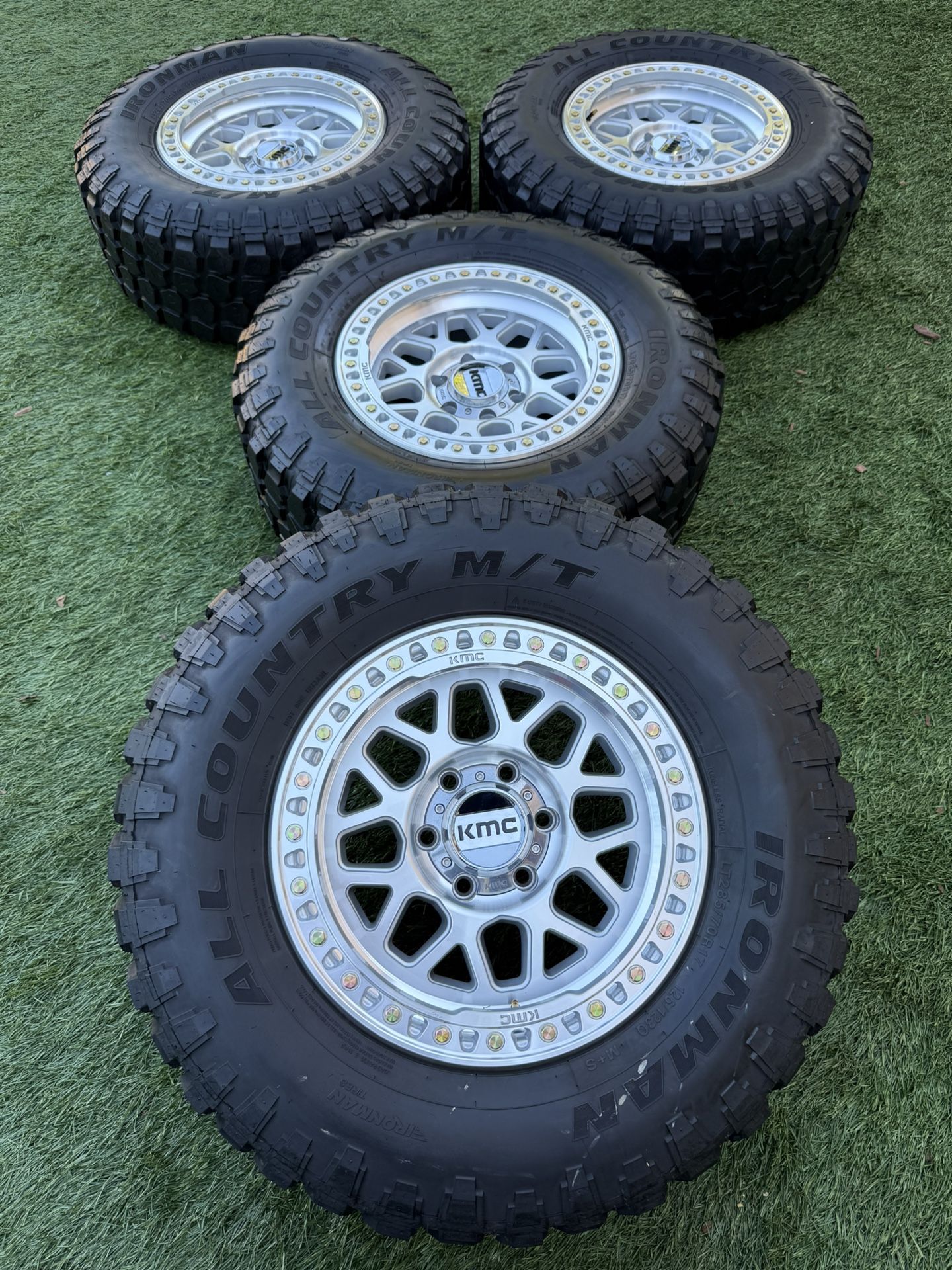 KMC Rims Chevy Silverado Toyota Tacoma Rims And Tires 285/70/17 Rims Tires