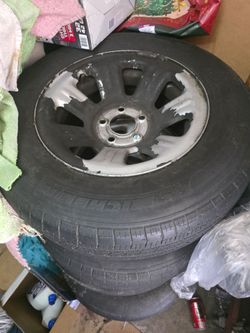 Tires used 40 dls para for ranger