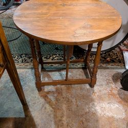 Small Oval Folding Leaf Table