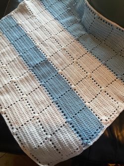 Crocheted two tone baby boy blanket