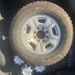 Lt 265/70 R17  E Rated Tires For Sale With 8 Hole Chevy Wheels