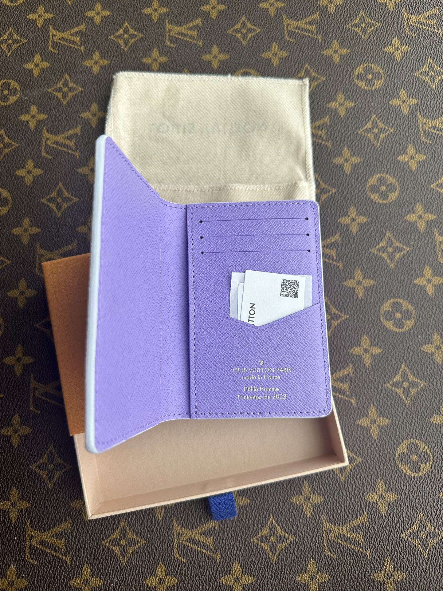 PRELOVED Louis Vuitton Special Edition Mirror Pocket Organizer C922CY4 –  KimmieBBags LLC