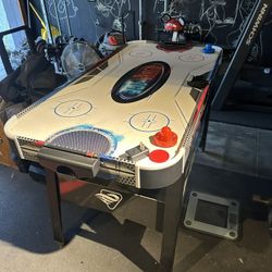 Air Hockey Table
