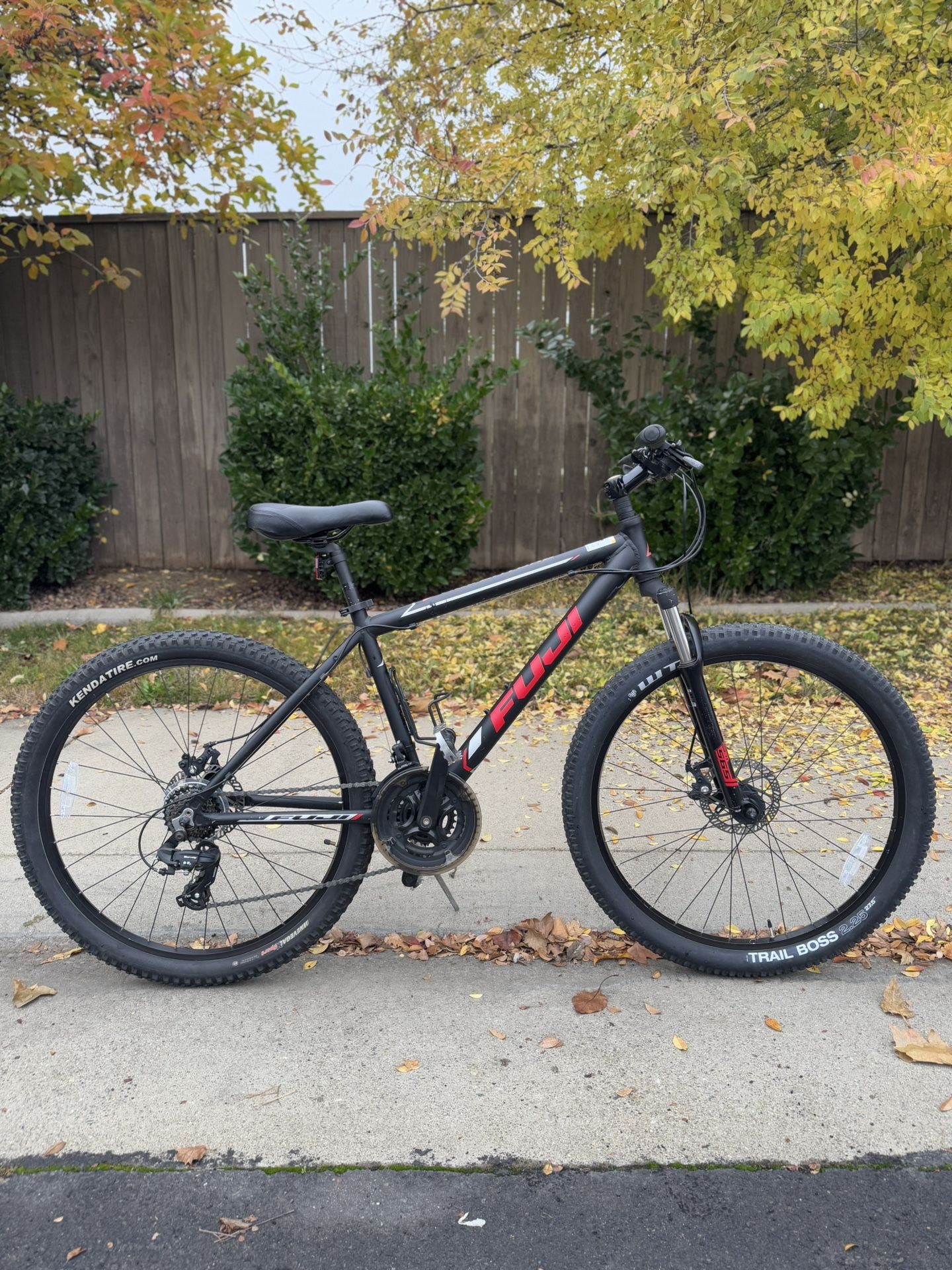 Fuji Mountain Bike 27.5"