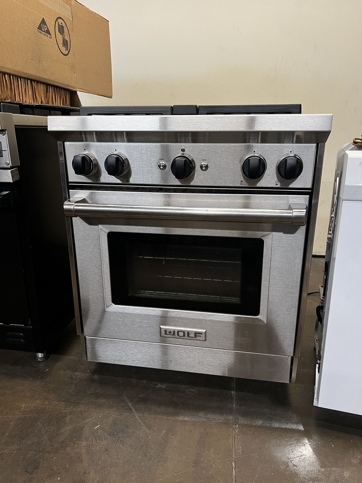 Wolf 30”Wide Gas Range Stove Stainless Steel 4 Burners
