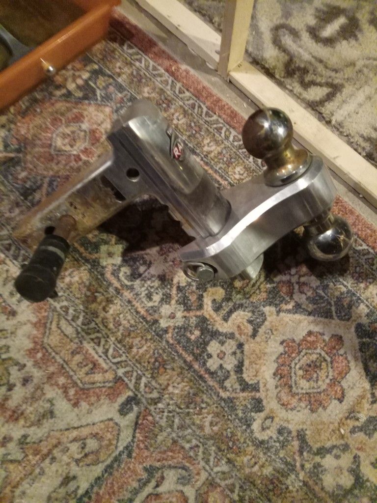 Trimax Razor 6"  MAXHD Drop Hitch Adjustable