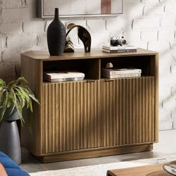 Mueble para sala para televisión nuevo recién armado muy bonito